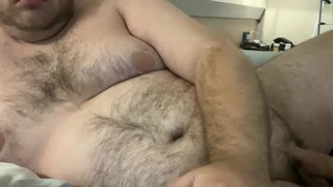Snapshot of bigmushrom chatting on October 18, 2:10 pm bigmushrom online show from October 18, 2:10 pm