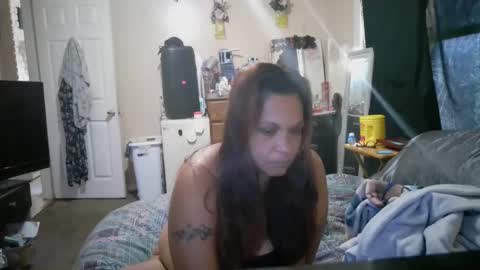 the Mini mami online show from October 8, 6:36 pm