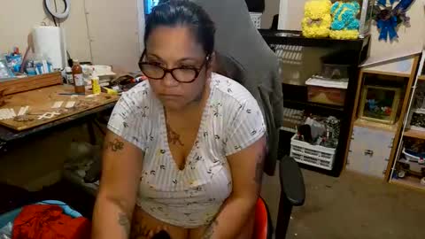 the Mini mami online show from November 29, 1:41 pm