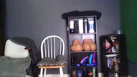 Snapshot of bigpussypump chatting on February 24, 4:38 am bigpussypump online show from February 24, 4:38 am