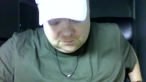 Snapshot of bigred_nyc chatting on November 2, 3:17 am Big Red online show from November 2, 3:17 am