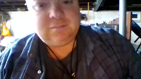 Snapshot of bigred_nyc chatting on October 17, 5:00 am Big Red online show from October 17, 5:00 am