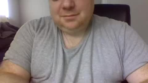 Snapshot of bigred_nyc chatting on February 6, 4:14 pm Big Red online show from February 6, 4:14 pm