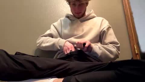 Snapshot of bigskinnyboyshh chatting on January 29, 5:19 am bigskinnyboyshh online show from January 29, 5:19 am