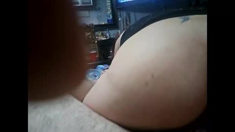 Snapshot of bigsquirt9999 chatting on January 19, 12:38 am bigsquirt9999 online show from January 19, 12:38 am
