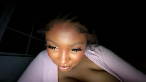 Nyx online show from November 14, 9:11 am