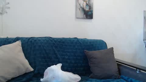 BigTwinsOmg online show from March 15, 7:45 am