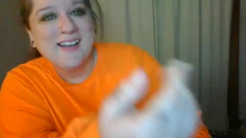 Lady of the WHEEL online show from December 8, 11:18 pm