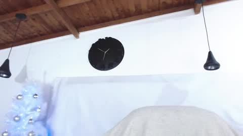 andres online show from December 27, 3:42 am