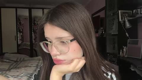 Yuna online show from April 26, 8:12 am