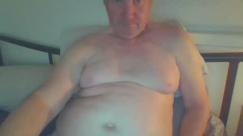 Snapshot of billscock chatting on September 20, 3:42 am billscock online show from September 20, 3:42 am