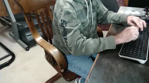 billy471 online show from February 18, 9:47 pm