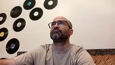 Bill online show from October 4, 6:17 pm