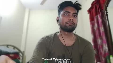 birbikrom104 online show from February 19, 1:43 pm