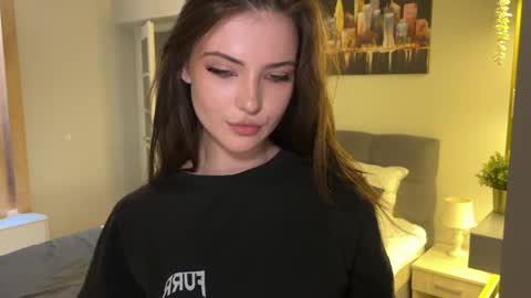 birkin_ online show from June 2, 6:43 pm