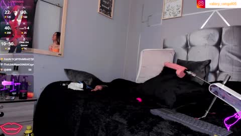 Snapshot of bitch_capelli chatting on February 3, 3:42 am .. .. online show from February 3, 3:42 am
