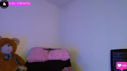 Snapshot of bittersweetchherry chatting on December 11, 4:09 pm Instagram zpchherry online show from December 11, 4:09 pm