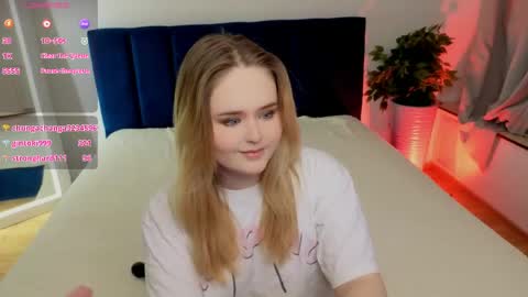 Julia online show from April 18, 7:58 pm