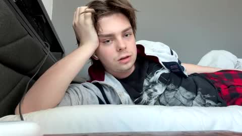 bkennedy829 online show from February 8, 4:32 pm