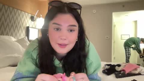 bkws985 online show from April 6, 11:17 pm