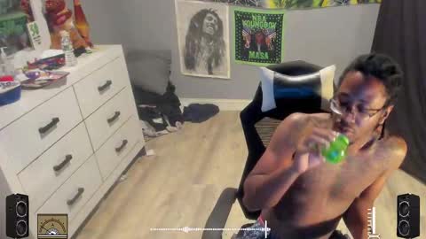 Plant Base Streamers From Pennsylvania online show from October 11, 12:37 am