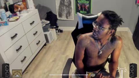 Plant Base Streamers From Pennsylvania online show from October 19, 10:47 pm