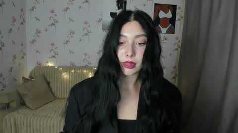 black_berry_bla_ck online show from October 16, 11:10 am