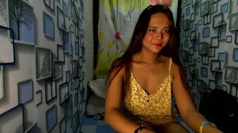 Snapshot of black_fairyxxx chatting on January 16, 8:22 am black_fairyxxx online show from January 16, 8:22 am