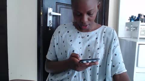 black ghodess online show from February 21, 12:17 pm