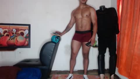 Snapshot of black_hot26 chatting on February 14, 3:05 pm black_hot26 online show from February 14, 3:05 pm