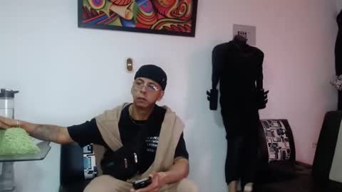 Snapshot of black_hot26 chatting on October 19, 1:49 pm black_hot26 online show from October 19, 1:49 pm