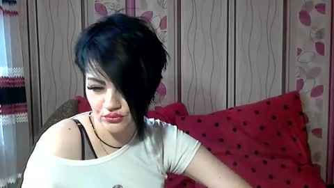 black_hot_01 online show from March 10, 9:34 am