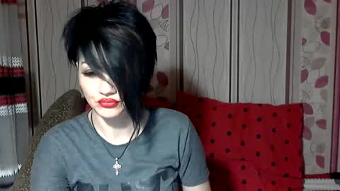 black_hot_01 online show from March 3, 3:22 pm