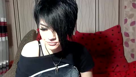 black_hot_01 online show from January 29, 9:55 am