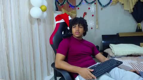 black_king_241 online show from November 26, 3:15 am