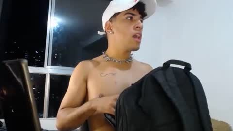 black_men9 online show from April 16, 2:44 am