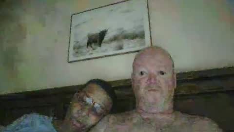 black_n_white4 online show from December 13, 11:06 pm