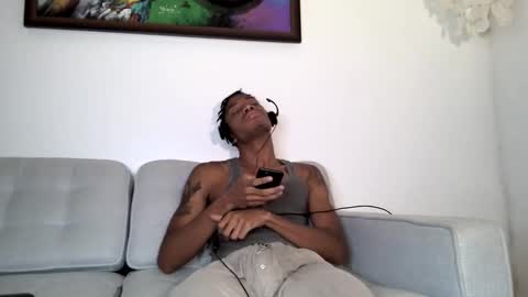 BlackBullTitus online show from October 21, 11:30 pm