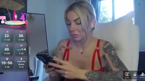 Alice online show from June 15, 2:09 pm