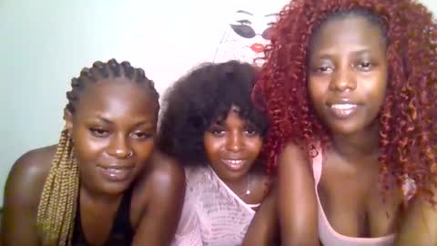 blackivy23 online show from May 22, 9:10 pm