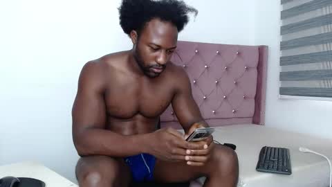 Twtter 1MikeBeckford            Onlyfns beckfordmike online show from October 14, 1:36 pm