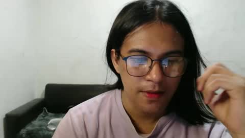 Ellez online show from December 5, 7:11 pm