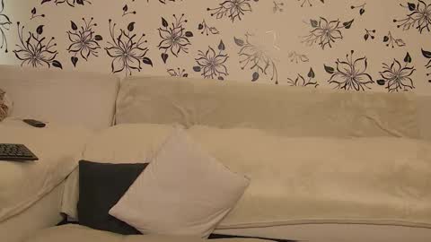 blackroszee online show from December 19, 7:26 am