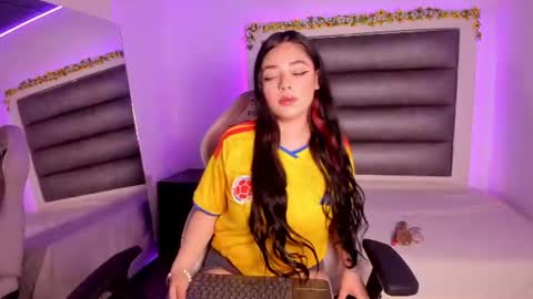 blaircute_ online show from June 23, 12:11 pm