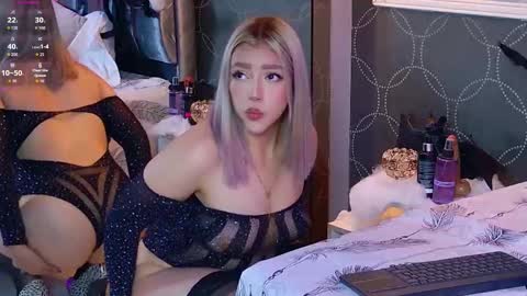 blairjones_ online show from October 30, 2:06 pm