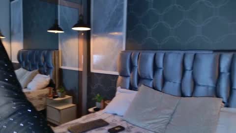 blairjones_ online show from October 6, 12:56 pm