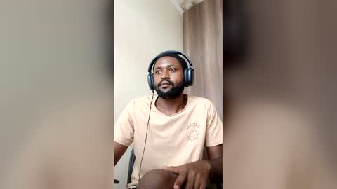 blakchiise online show from June 7, 7:13 am