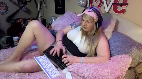 Blakely Morningstar   online show from March 1, 4:33 pm