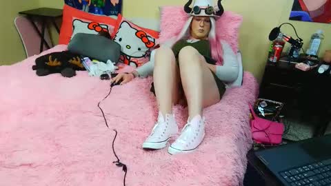 Blakely Morningstar   online show from April 21, 5:58 am