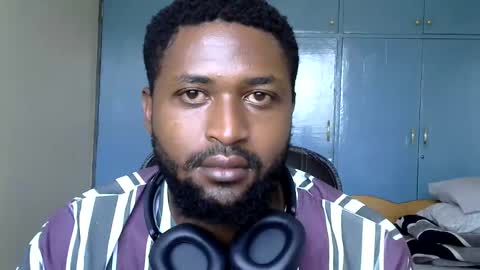 blakmoufaka online show from April 6, 5:19 am